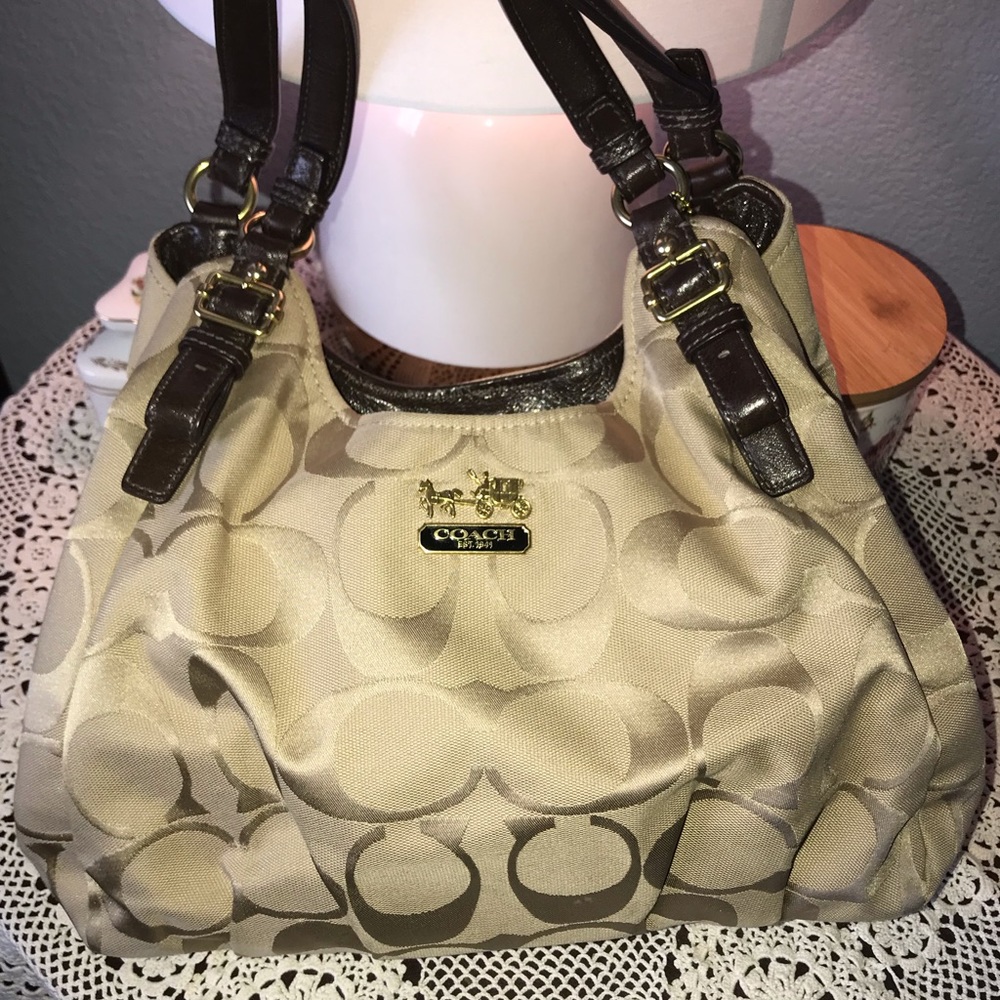 Coach Madison Signature Hobo